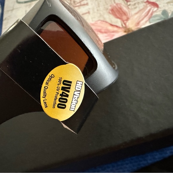 Woodland creek uv sunglasses with case good for camping etc. HD VISION - Picture 6 of 6